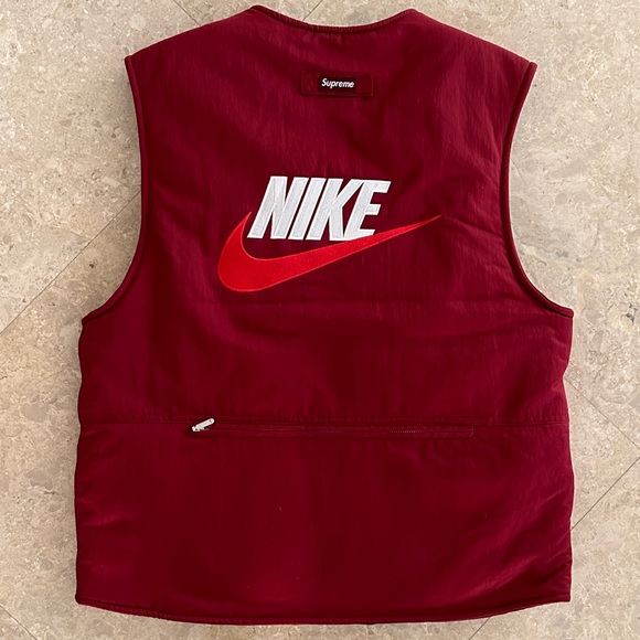 Supreme x Nike Reversible Nylon Sherpa Vest - Picture 3 of 5